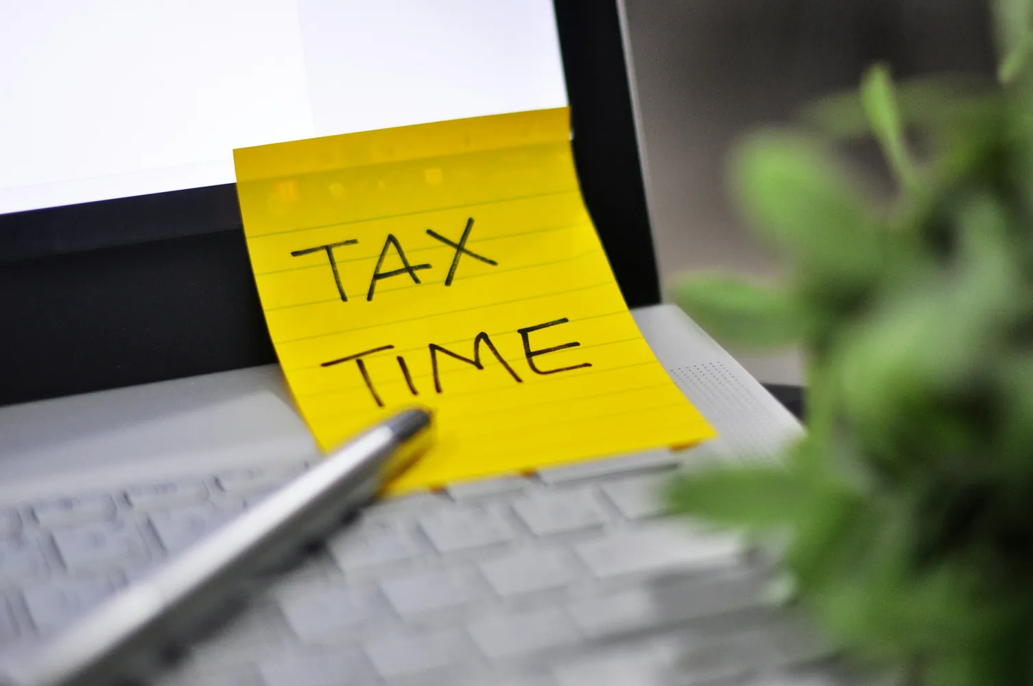 Understanding the Benefits of Itemizing Tax Deductions in Certain Scenarios
